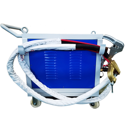Un buen precio. Favorable soldadora exacta refrigerada por agua de One Sided Spot del soldador del punto del punto en línea