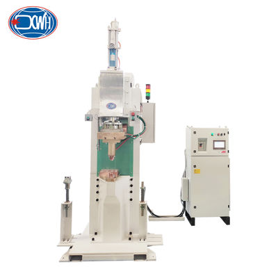 Un buen precio. Máquina de soldadura por resistencia neumática para soldar el depósito de aceite del tapón del combustible en línea
