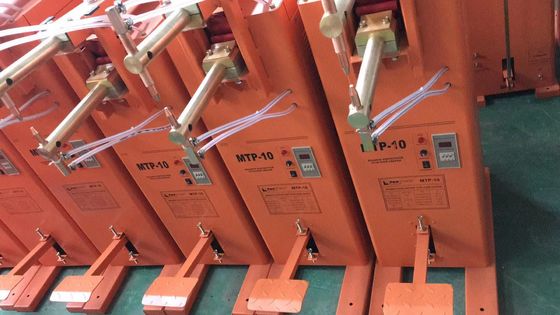 Un buen precio. Los electrodos de cobre giratorios de la soldadura por puntos inclinan la certificación material del ISO en línea
