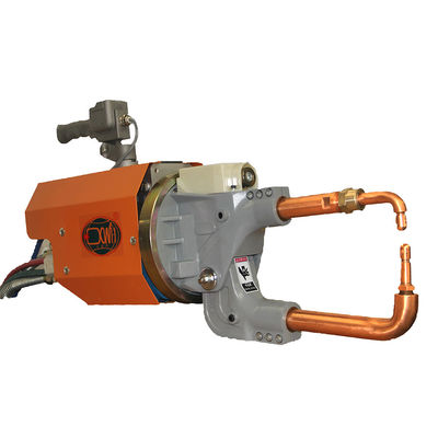 Un buen precio. Soldador auto Automated Welding Machine del punto de DC del cuerpo del carbono del coche portátil en línea