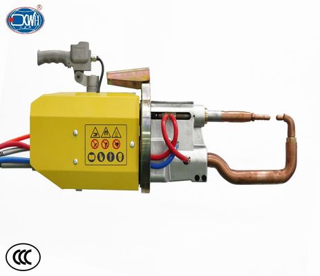 Un buen precio. Móvil automotriz de la máquina de la soldadura por puntos del PDA 46KVA 0.8MPa en línea