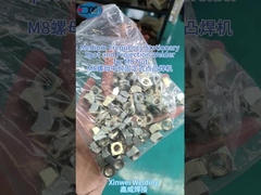 Soldadura de tuercas M8 con máquina fija de soldadura por puntos de frecuencia media